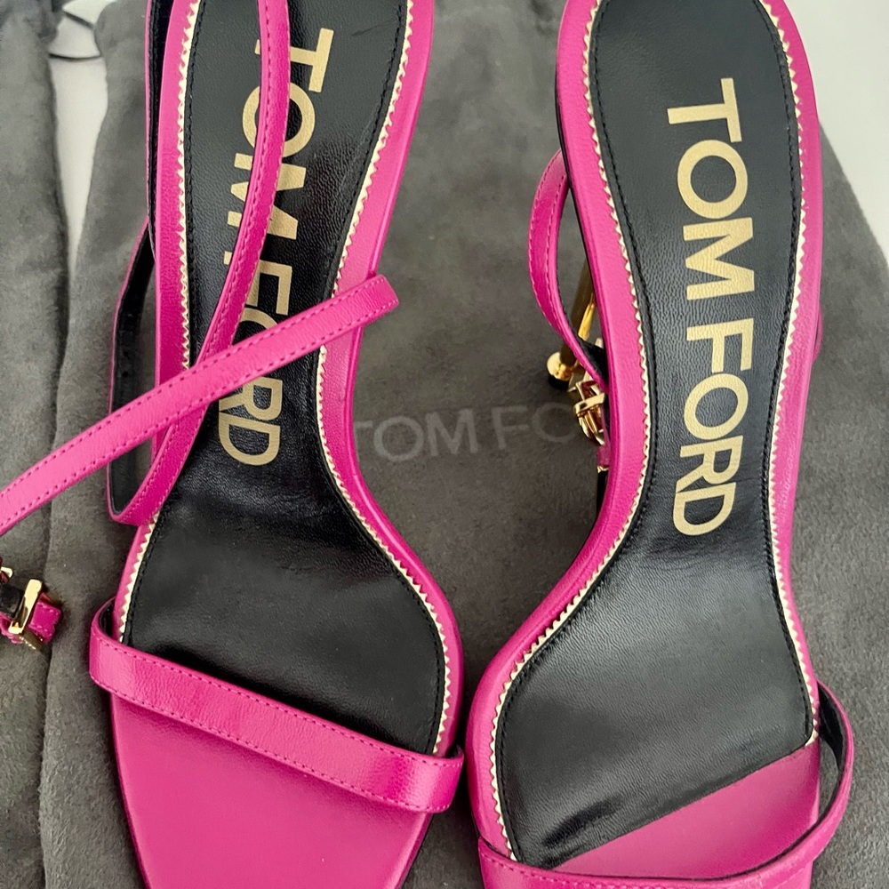 Authentic Tom Ford Shiny Leather Padlock Pointy Sandal (Perry Pink) - Picture 6 of 13